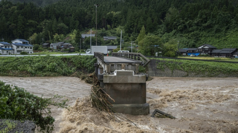 Mindestens ein Todesopfer und elf Vermisste nach Überschwemmungen in Japan