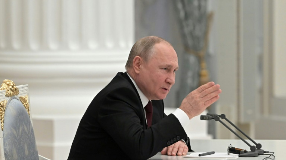 Russia to recognise Ukraine rebel regions as Putin defies West