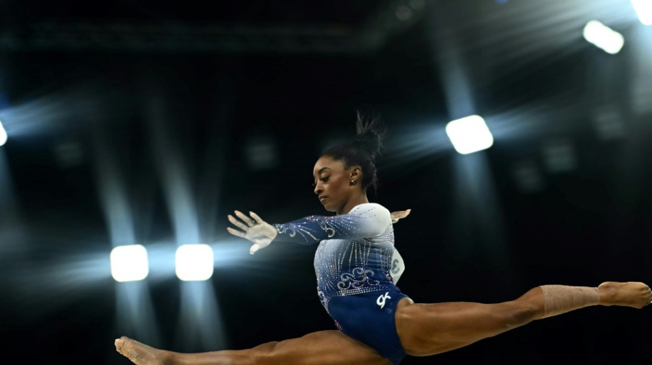 Blech statt Gold: Biles stürzt vom "Zitterbalken"