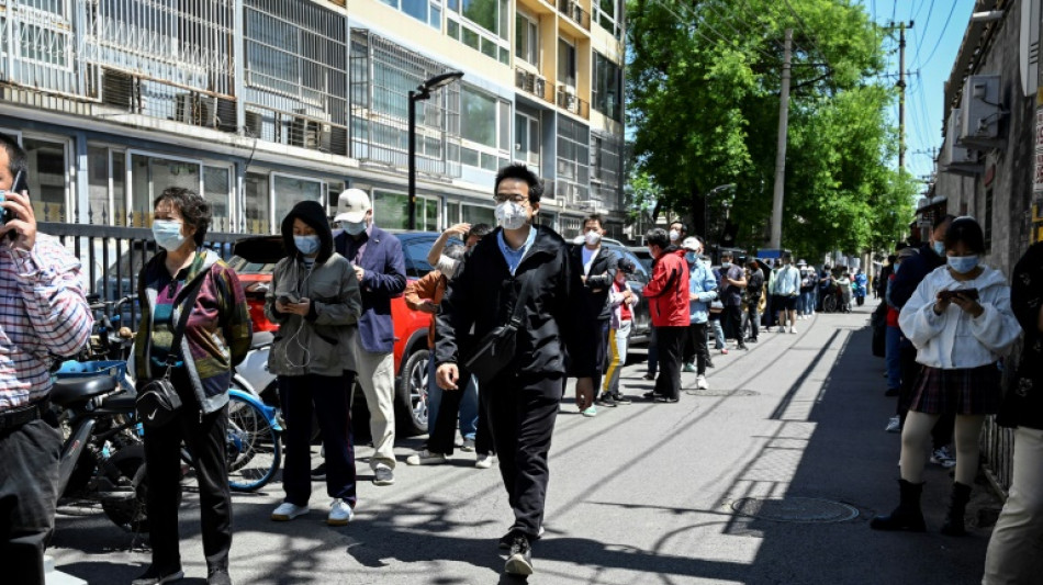 La policía china reprime los "rumores" de confinamiento en Pekín por el covid-19