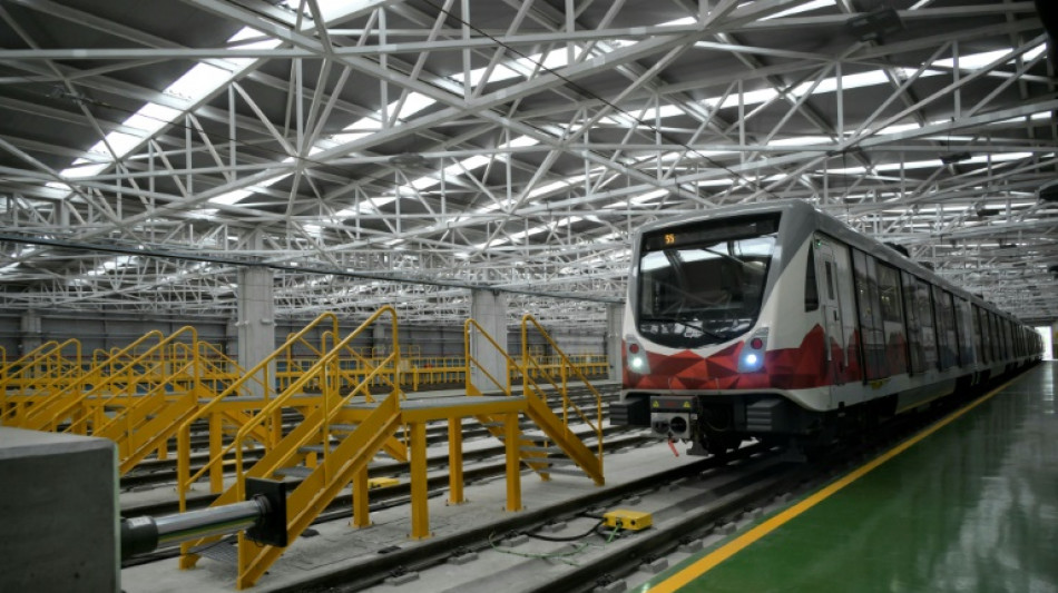 Quito estrena su metro, el primero de Ecuador