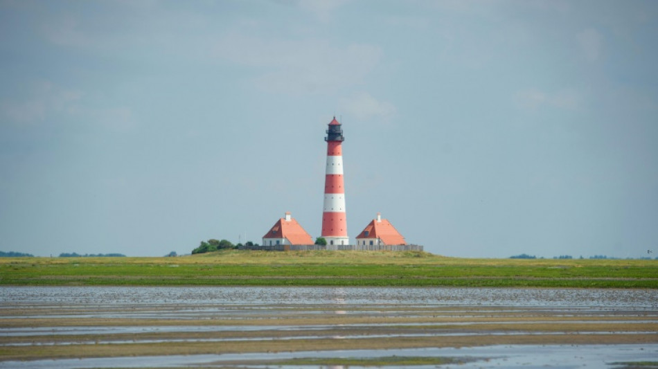 Wattwanderin bei St. Peter-Ording von Hubschrauber per Seilwinde gerettet