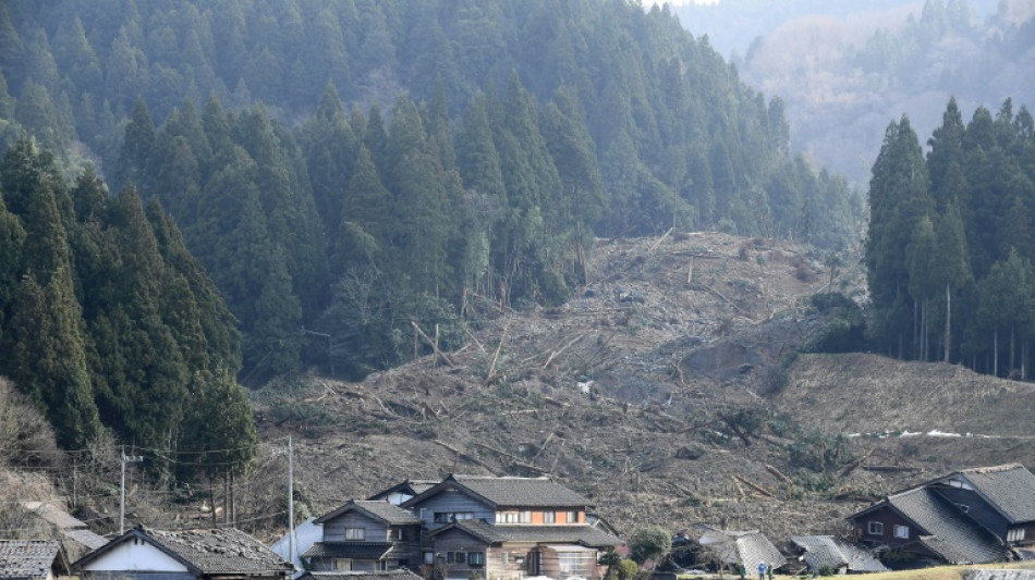 Nach schwerem Erdbeben in Japan bislang 126 Todesopfer gefunden - 210 Vermisste