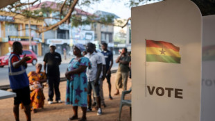 Ghana elige presidente y diputados en unos comicios que se anuncian ajustados