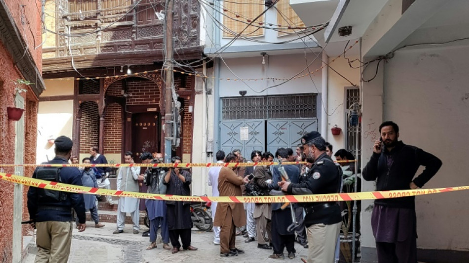 Mindestens 30 Tote und 56 Verletzte bei Explosion in Moschee in Pakistan