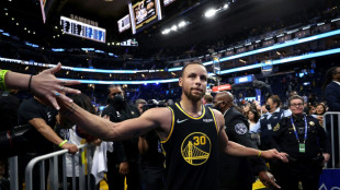 NBA: Golden State und Titelverteidiger Milwaukee weiter