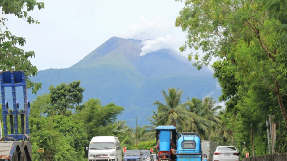 Eruption d'un volcan aux Philippines