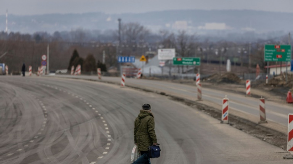 Inquiétude mêlée d'indifférence à la frontière entre Pologne et Ukraine