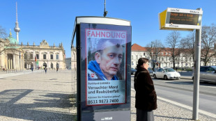 Ermittler suchen mit neuen Plakaten nach RAF-Mitgliedern Garweg und Staub