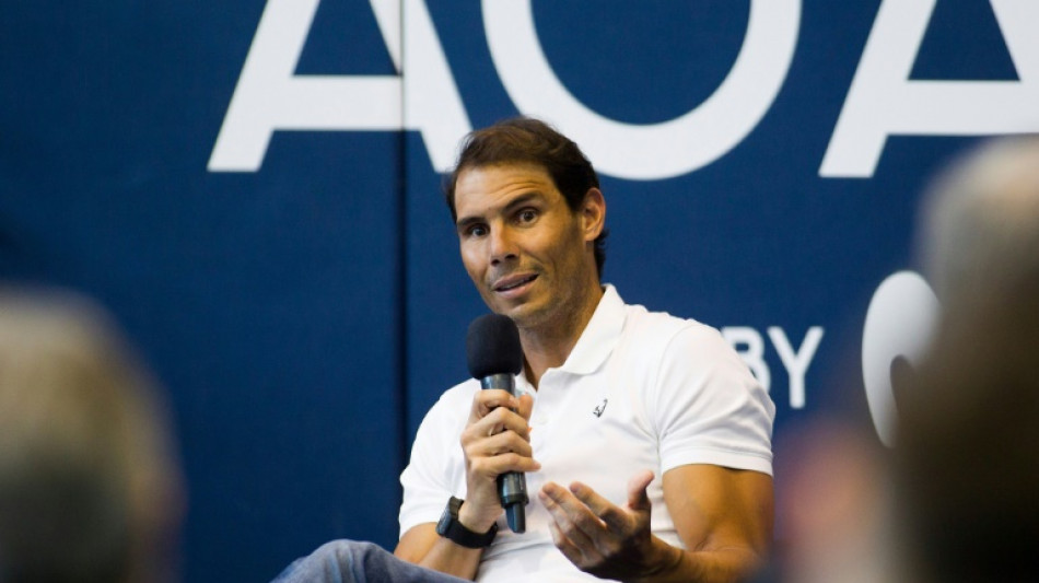 Tennis: "vacciné ou non, ce serait bien que Novak puisse rejouer" les Majeurs, dit Nadal