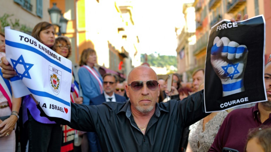 Torre Eiffel será iluminada com cores de Israel em solidariedade após ataque do Hamas