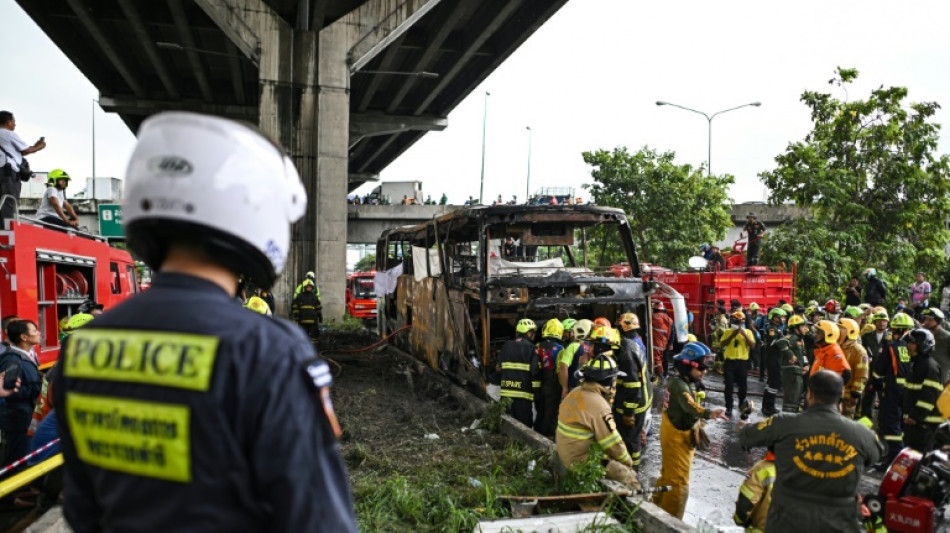 Thaïlande: une vingtaine de morts présumés dans l'incendie d'un bus lors d'un voyage scolaire