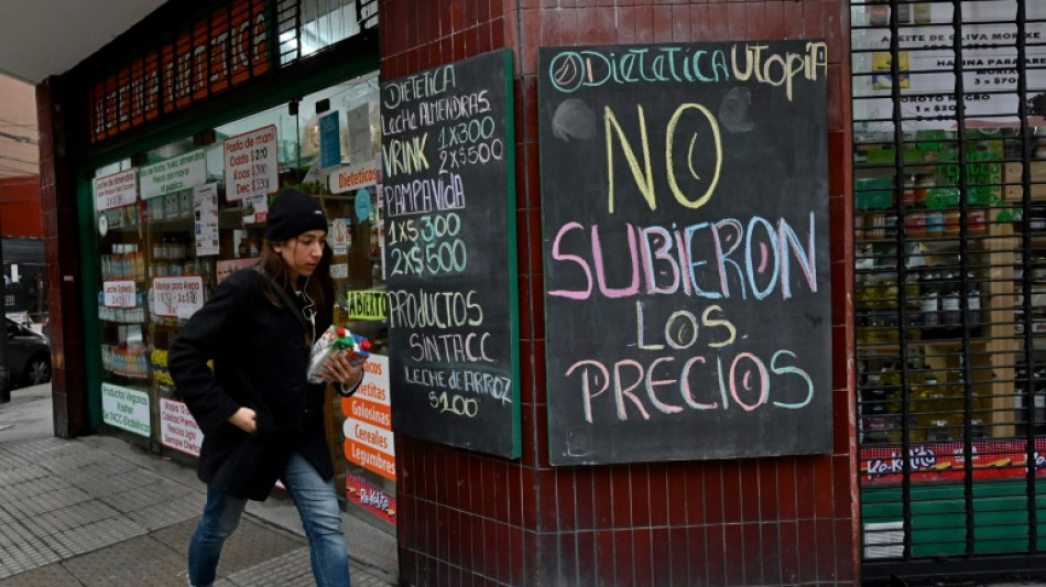 Compras nerviosas y remarcación de precios en Argentina ante temores por inflación