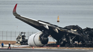 Nach Flugzeug-Unglück in Tokio: Ermittler untersuchen Tower-Anweisungen