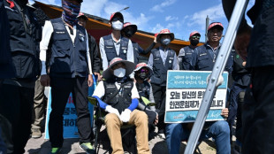 South Korean truckers end week-long strike