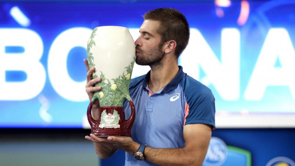 Historischer Sieg für Coric gegen Tsitsipas