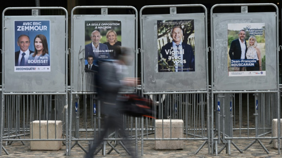 Bei Parlamentswahl in Frankreich zeichnet sich Kopf-an-Kopf-Rennen ab