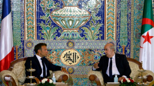 Macron zu dreitägigem Besuch in Algerien eingetroffen