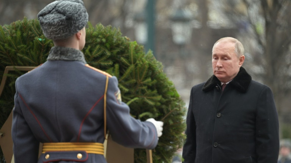 Vladimir Poutine annonce une "opération militaire" en Ukraine