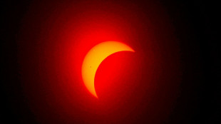 Totale Sonnenfinsternis hat in Mexiko begonnen