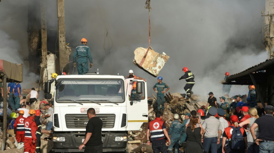 Sube a 16 muertos el balance de la explosión en la capital de Armenia