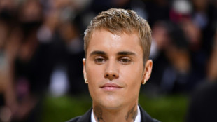 Justin Bieber souffre d'une paralysie au visage, annule plusieurs dates de tournée