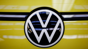 Weil hofft auf Verzicht auf Werksschließungen bei VW