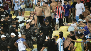 Krawalle überschatten Argentiniens Sieg im Superclasico