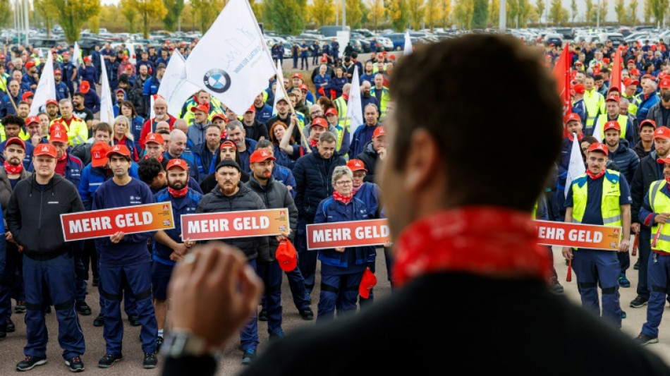 Bundesweite Warnstreiks: Metaller tragen Tarifkonflikt auf die Straße