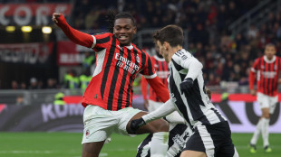 Calcio: Milan-Juve finisce 0-0 tra i fischi a San Siro