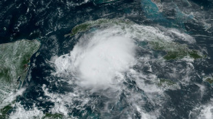México em alerta antes da chegada do furacão Beryl