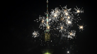 Feuerwehrleute in Hannover und Bremerhaven bei Pyrotechnik-Attacken verletzt 