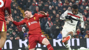 Man Utd hold Liverpool to end losing streak