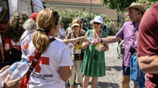 La Acrópolis vuelve a cerrar en horas de pico del calor que sofoca a Grecia