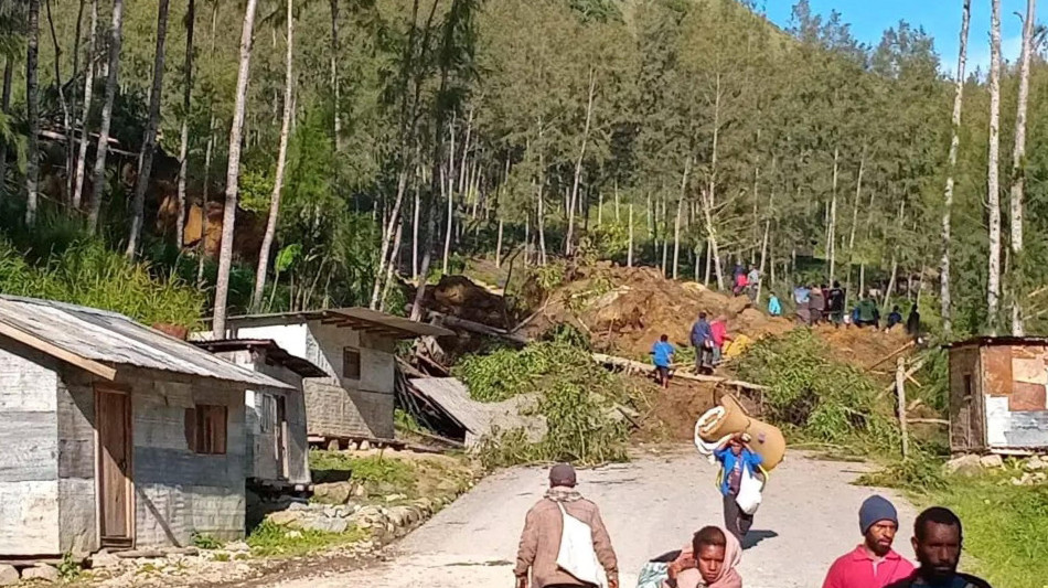 Frana in Papua Nuova Guinea, si temono centinaia di vittime