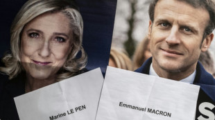 Présidentielle: duel télévisé Macron/Le Pen pour le match retour de 2017