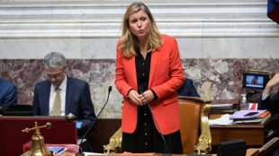La candidata de Macron da la sorpresa y es reelegida presidenta de la cámara baja de Francia