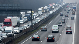 Autobahn 7 in Niedersachsen wegen Verschmutzung auf 50 Kilometern gesperrt