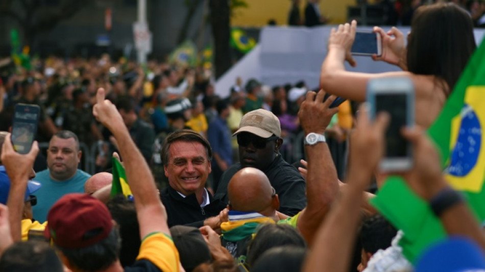 Bolsonaro acorta la ventaja de Lula, que mantiene el liderazgo entre los electores, según una encuesta