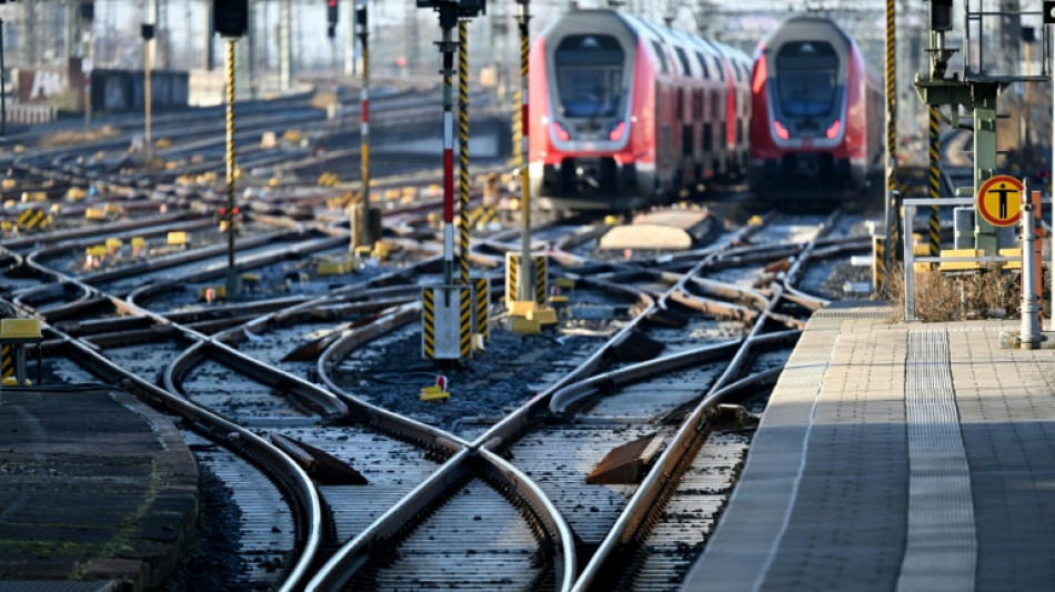 Bahn und GDL wollen über Tarifeinigung informieren