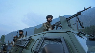 Cinco membros das forças de segurança indianas morrem em combates na Caxemira