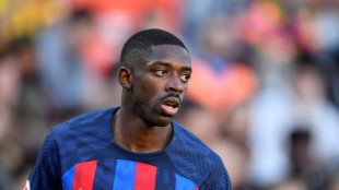 Ousmane Dembélé assina com o PSG até 2028