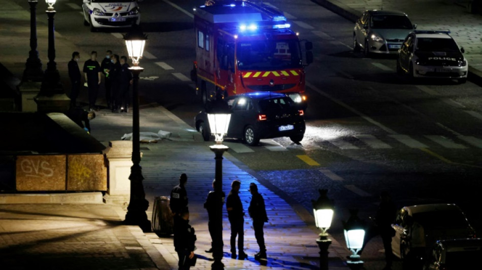 Morts sur le Pont-Neuf à Paris: le policier tireur entendu par l'IGPN