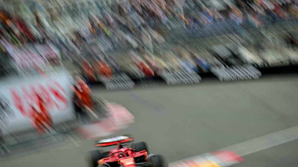 Leclerc nicht zu halten - Verstappen hadert