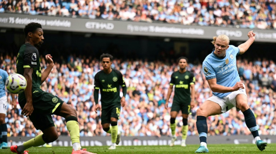 Com 2 de Haaland, City vence Brentford e segue 100% no Inglês; Liverpool perde em casa