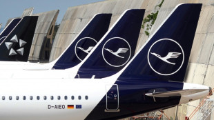 Lufthansa-Piloten stimmen mit großer Mehrheit für möglichen Streik