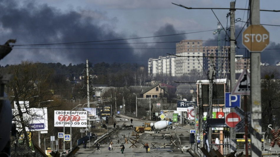 Les chars russes aux portes de Kiev, échec des premières négociations à haut niveau