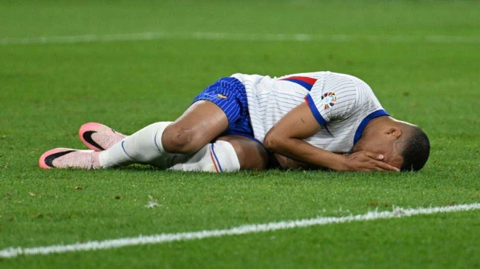 Com fratura no nariz, Mbappé 'segue sendo dúvida' contra a Holanda