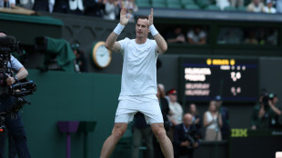 Wimbledon: Murray saluta sul Centrale tra applausi e lacrime