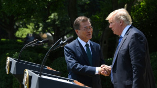 El presidente surcoreano Moon termina un mandato jalonado de fracasos